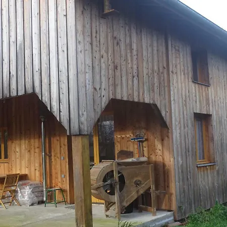 De L'etang بيت للعطل Belval-en-Argonne